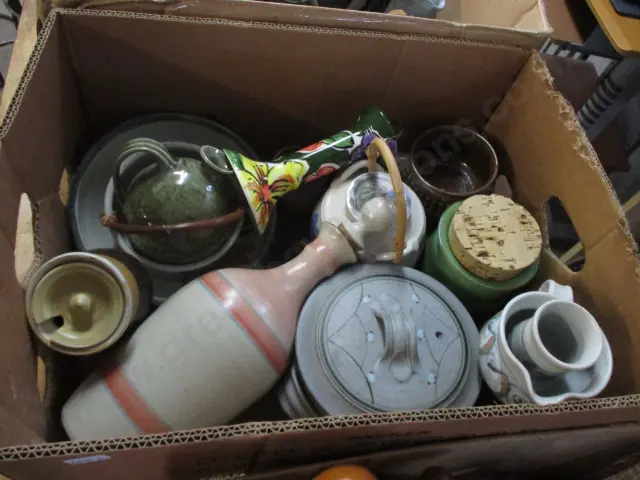 Pottery Image 1++