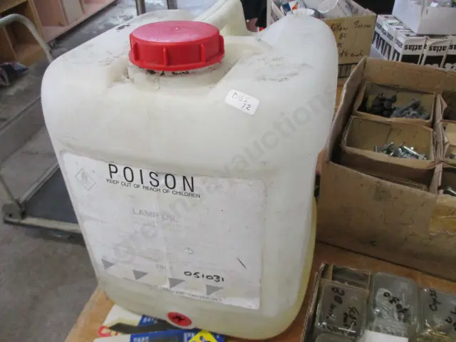 Lamp Oil Image 1++