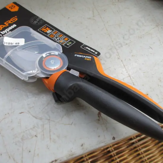 Pruner