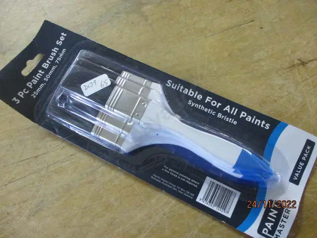 Paintbrushes Image 1++