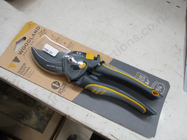 Pruner Image 1++