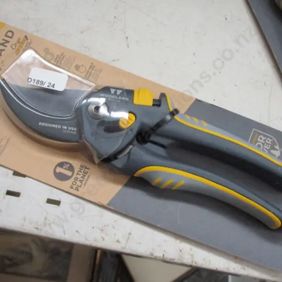 Pruner