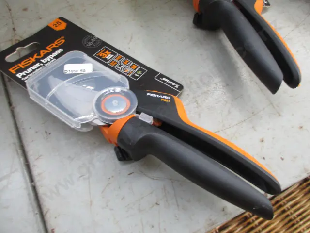 Pruner Image 1++