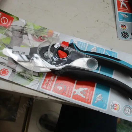 Pruner