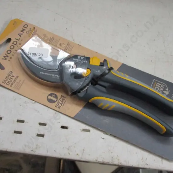 Pruner