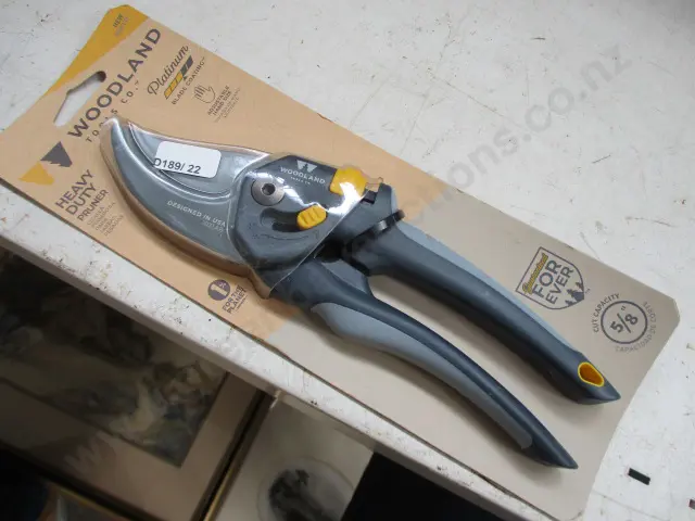 Pruner Image 1++