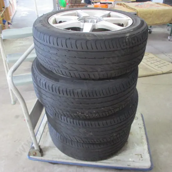 4 Seventeen Inch Tyres