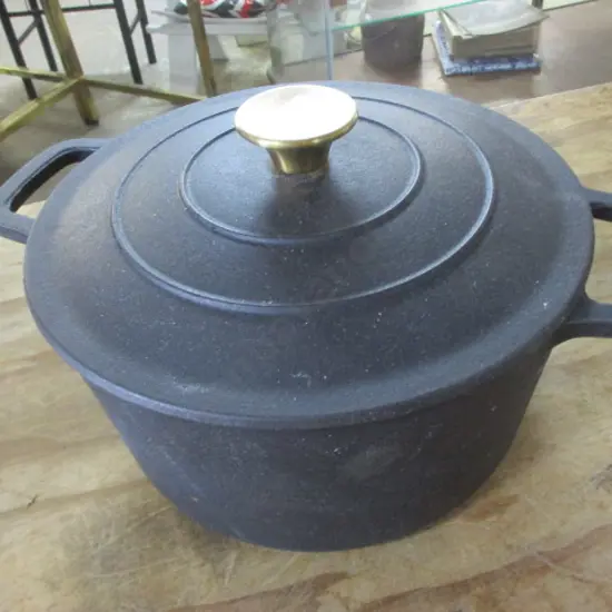 Cast Iron Pot