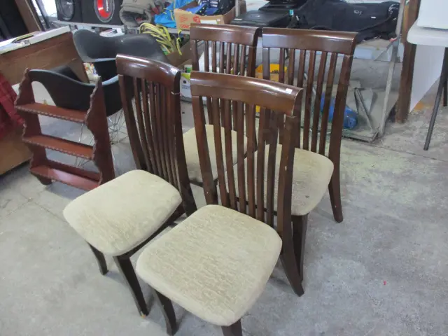 4 Dining Chairs Image 1++