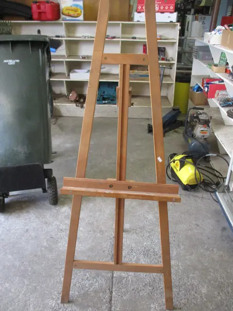 Easel Image 1++