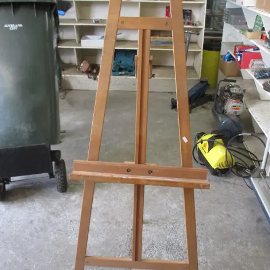 Easel