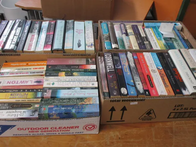 Books Image 1++