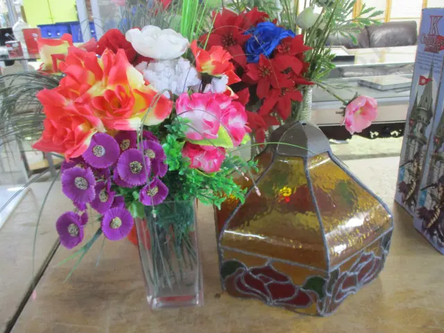 Faux Flowers and Af Shade Image 1++