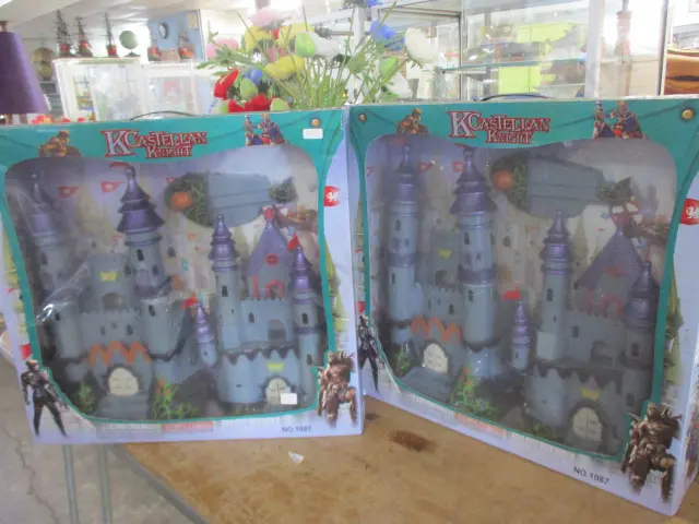 2 Castles Image 1++