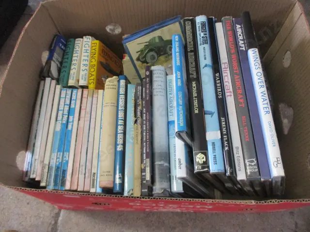 Books Image 1++
