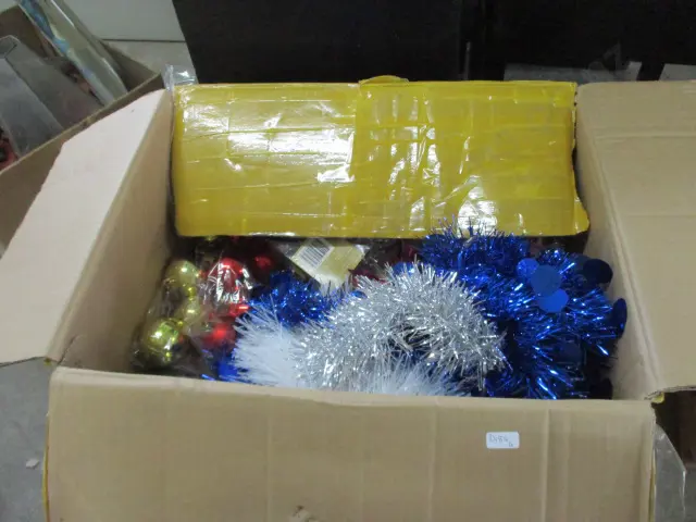Xmas Decs Image 1++