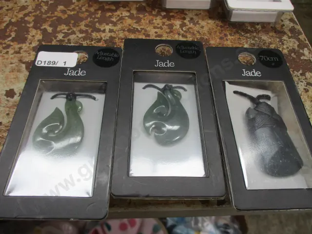 3 Jades Image 1++