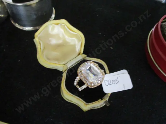 Costume Ring Image 1++