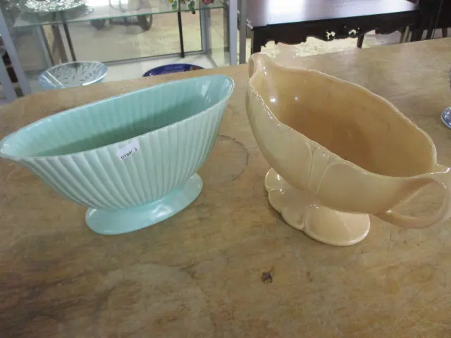 2 Vases Image 1++