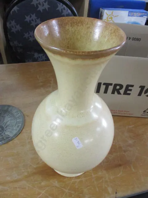 Nz Pottery Vase Image 1++