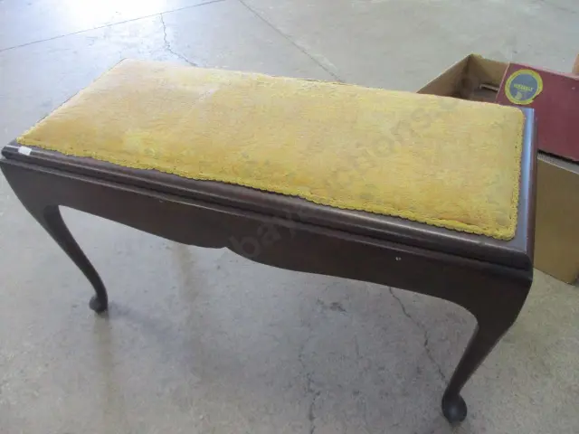 Stool  Image 1++