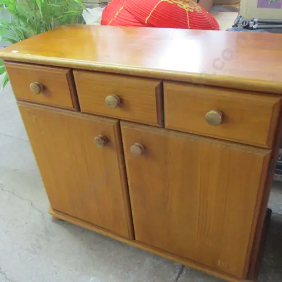Dresser