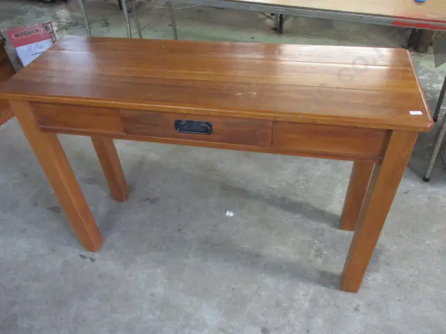 Sofa Table Image 1++