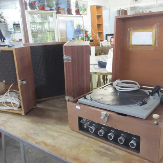 Retro Stereo