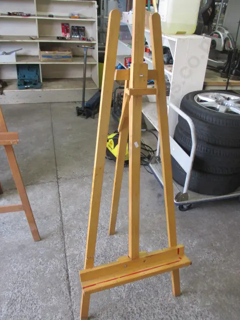 Easel Image 1++