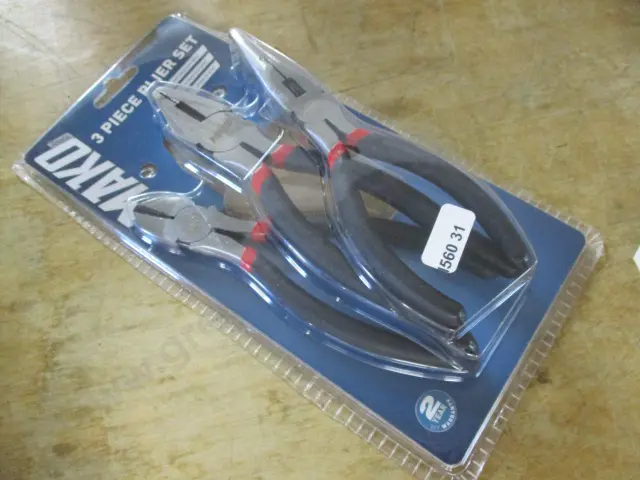 Pliers Image 1++