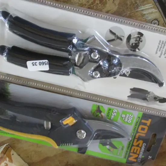 Snips