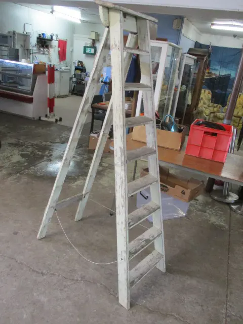 Ladder Image 1++