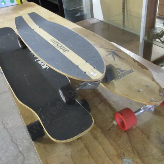 3 Skateboards