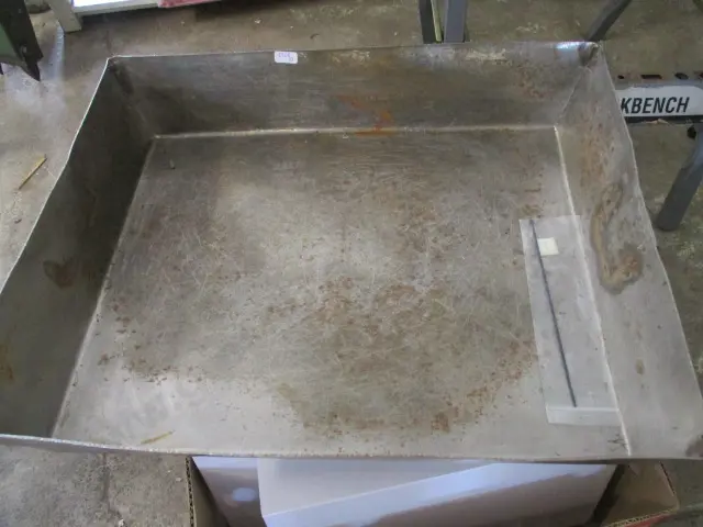 Metal Bin Image 1++