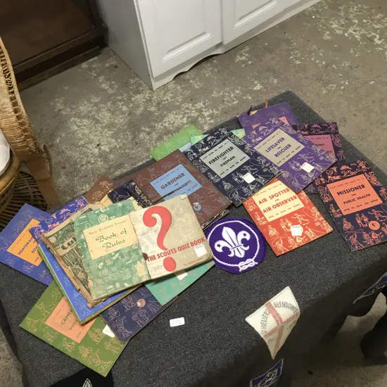 VINTAGE SCOUTING ITEMS, HANDBOOKS AND BLANKET WITH BADGES