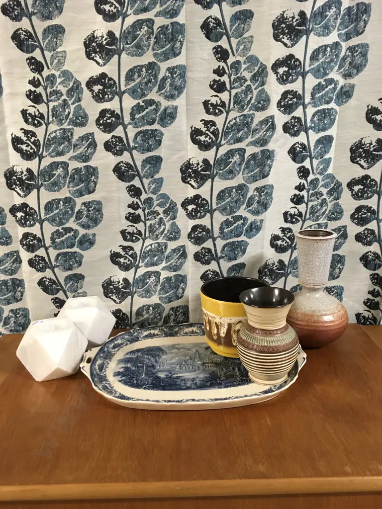 VINTAGE COLLECTABLE ITEMS Image 1++