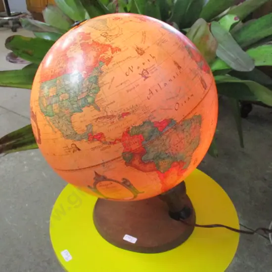 Globe Lamp