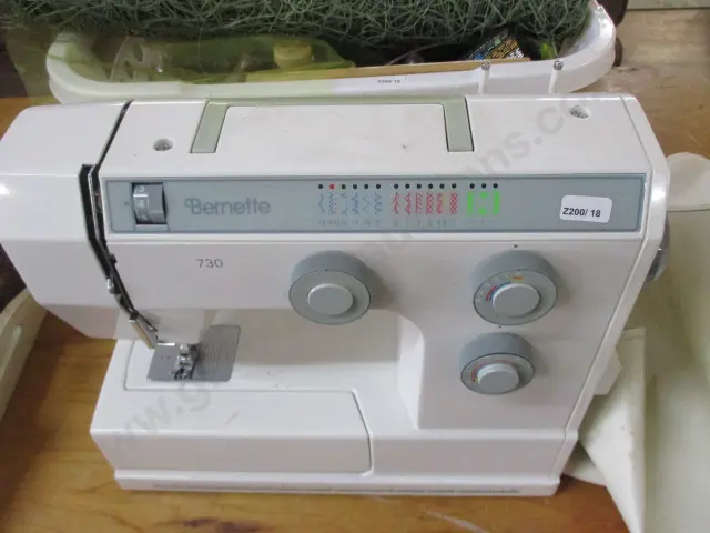 Sewing M/c Image 1++