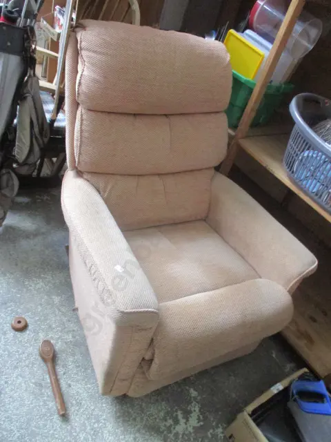 Lazeboy Chair Image 1++