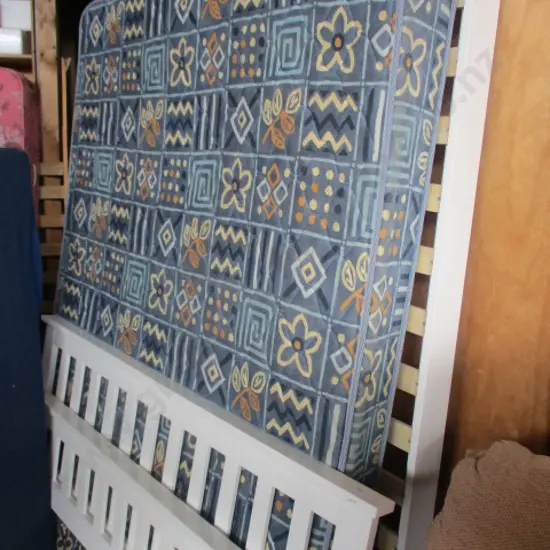 Queen Slat bed