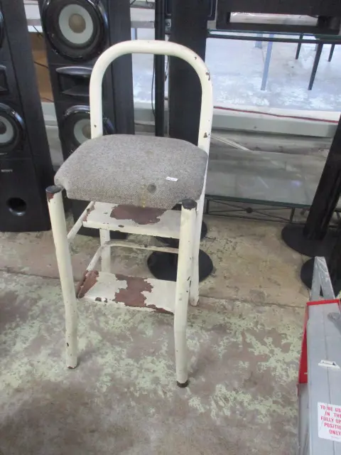 Stepstool Image 1++