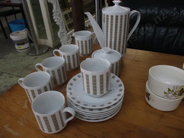 Mikassa Coffee Set Image 1++