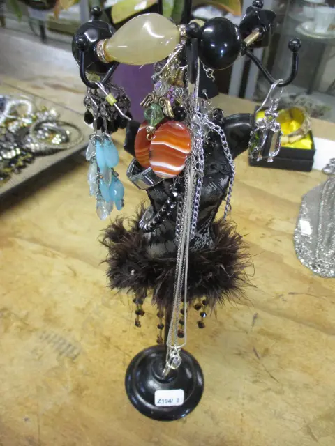 Stand of Jewellery Image 1++
