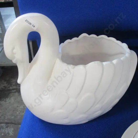 Swan Planter