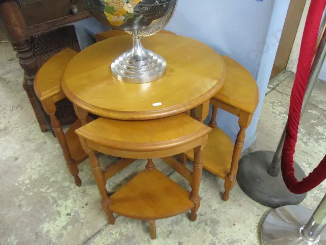 Oak Nest tables Image 1++