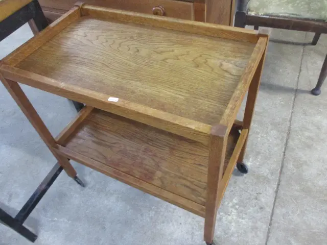 Oak Trolley Image 1++