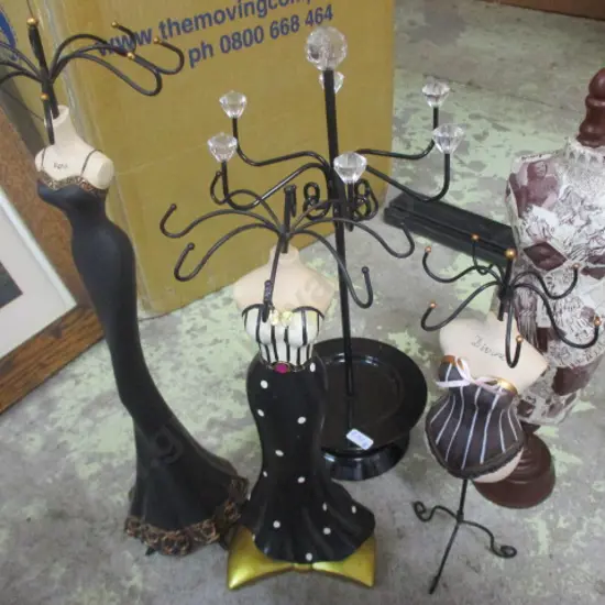 5 Jewellery Mannakins