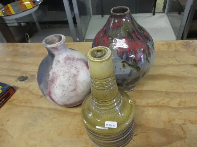Pottery Collectables Image 1++