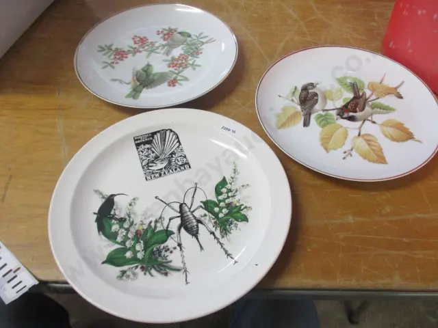 Colectors Plates Image 1++