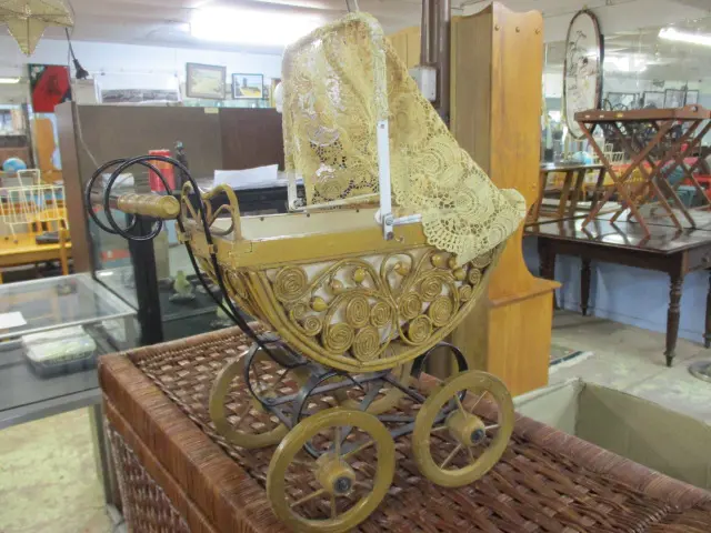 Dolls Pram Image 1++